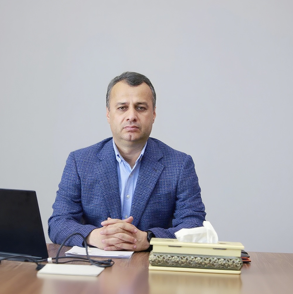 اصغر باقریان